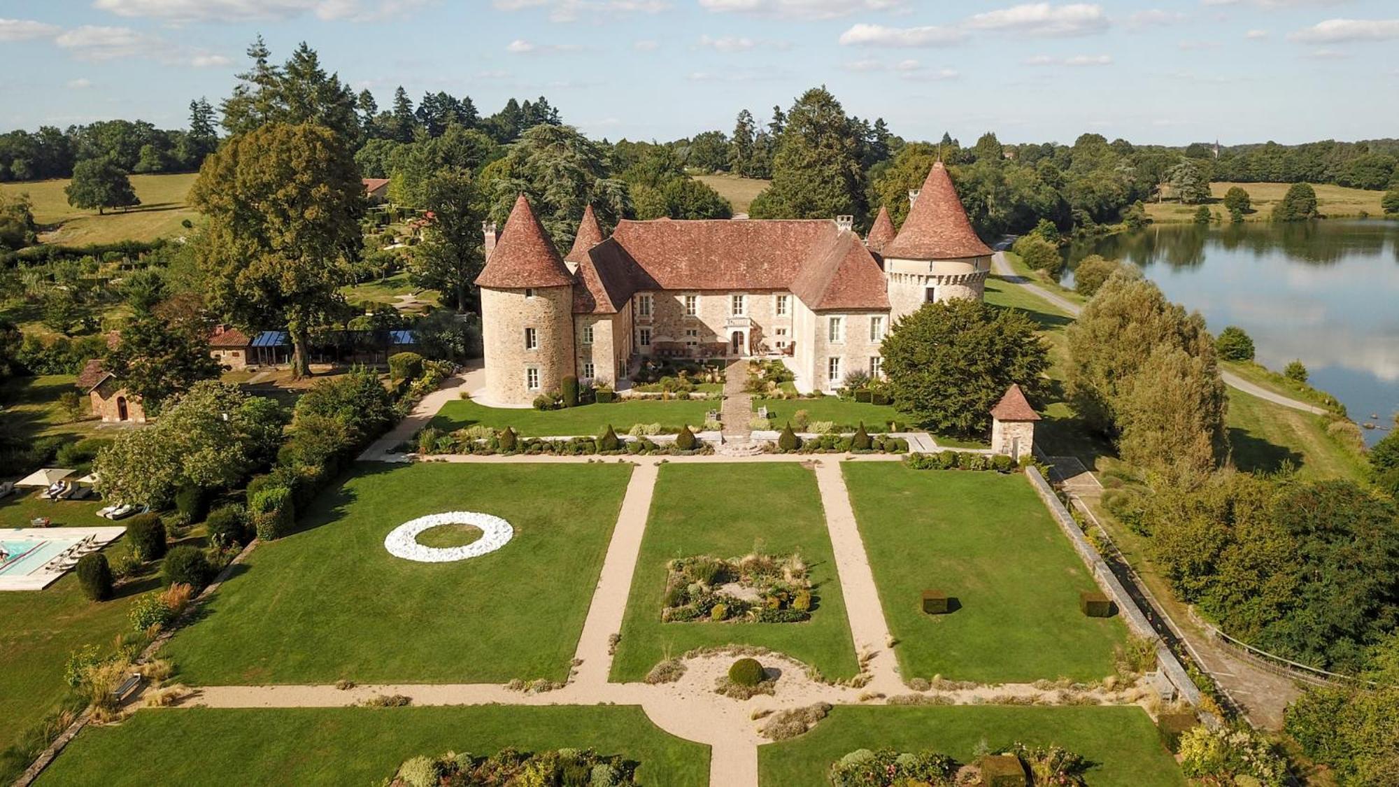 Hotel Domaine Des Etangs, Auberge Resorts Collection Massignac Exterior photo