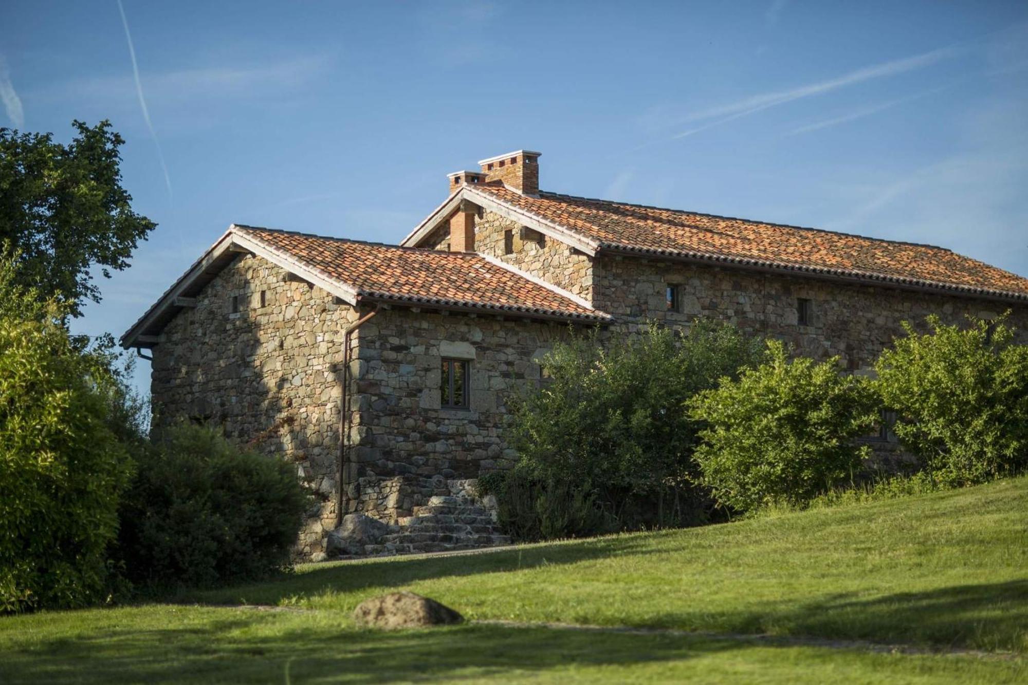 Hotel Domaine Des Etangs, Auberge Resorts Collection Massignac Exterior photo
